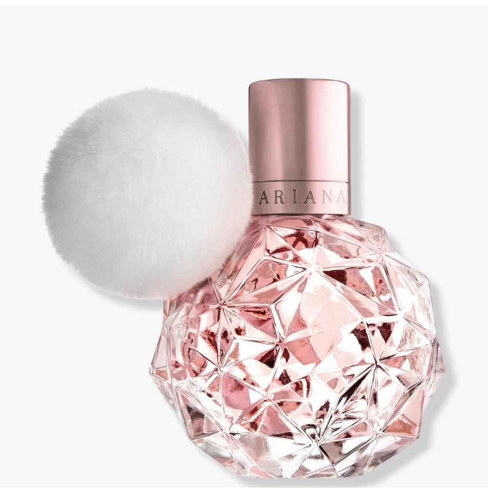 ARI BY ARIANA GRANDE